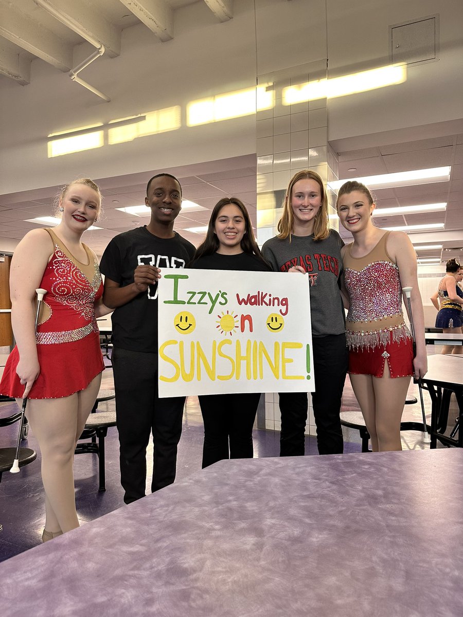 stillfightinit's tweet photo. Very proud of these girls! Both earned a superior rating and will be advancing to state in May! You are amazing. Congrats girls! #twirlers #wwhs #wwhsband #gored #soloandensemble #superiorrating https://t.co/wZJ7UsJOU6