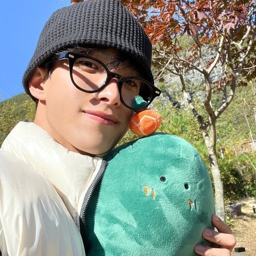 zinc_99's tweet photo. #.NewProfilePic

❤️ ตอนนี้ไม่รู้ว่าตุ๊กตาหรือคนข้างๆที่น่ารักกว่าแล้วครับ https://t.co/wwaZMKDxtg