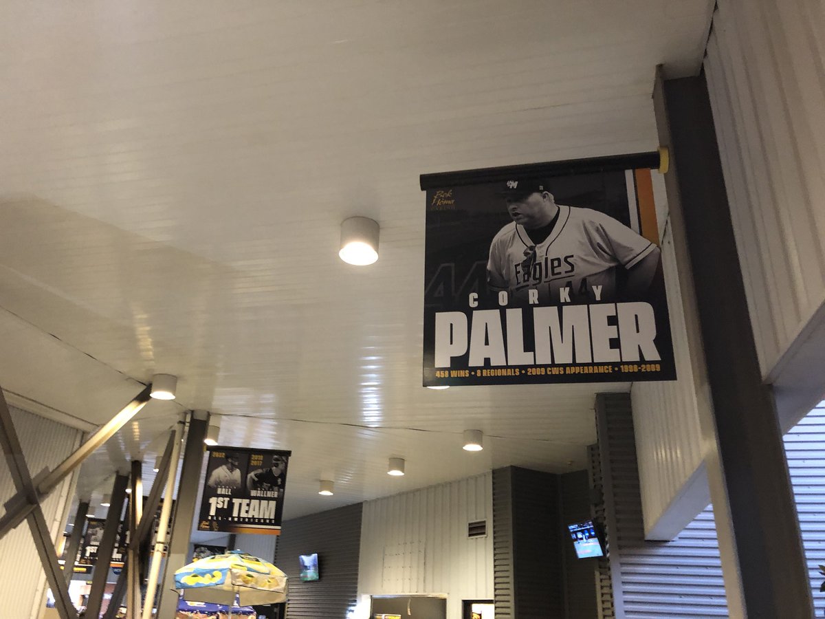 TaylorCuret's tweet photo. Some really nice additions to Pete Taylor Park!

#SMTTT https://t.co/TDGUQsOkpL