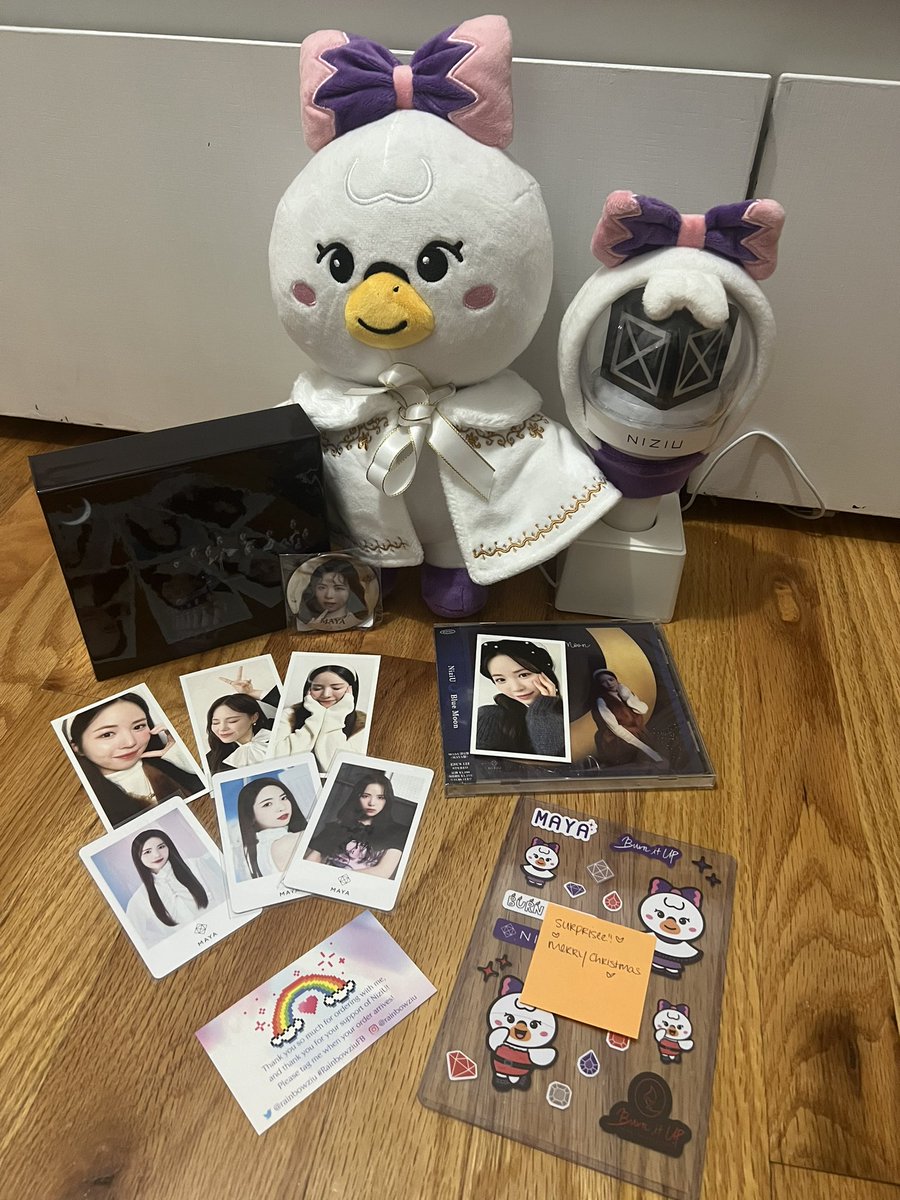 niziuswithu's tweet photo. mimi thank you again for being the best gom ever 😭 thank you for supplying me with all my niziu goods for 2+ years 🫶🏽 i love ordering with you and am so thankful for all that you do! love you fr 🥺❤️ (the surprise caught me by surprise truly 💜) 
@rainbowziu #rainbowziuFB https://t.co/vyJP7JBnlv
