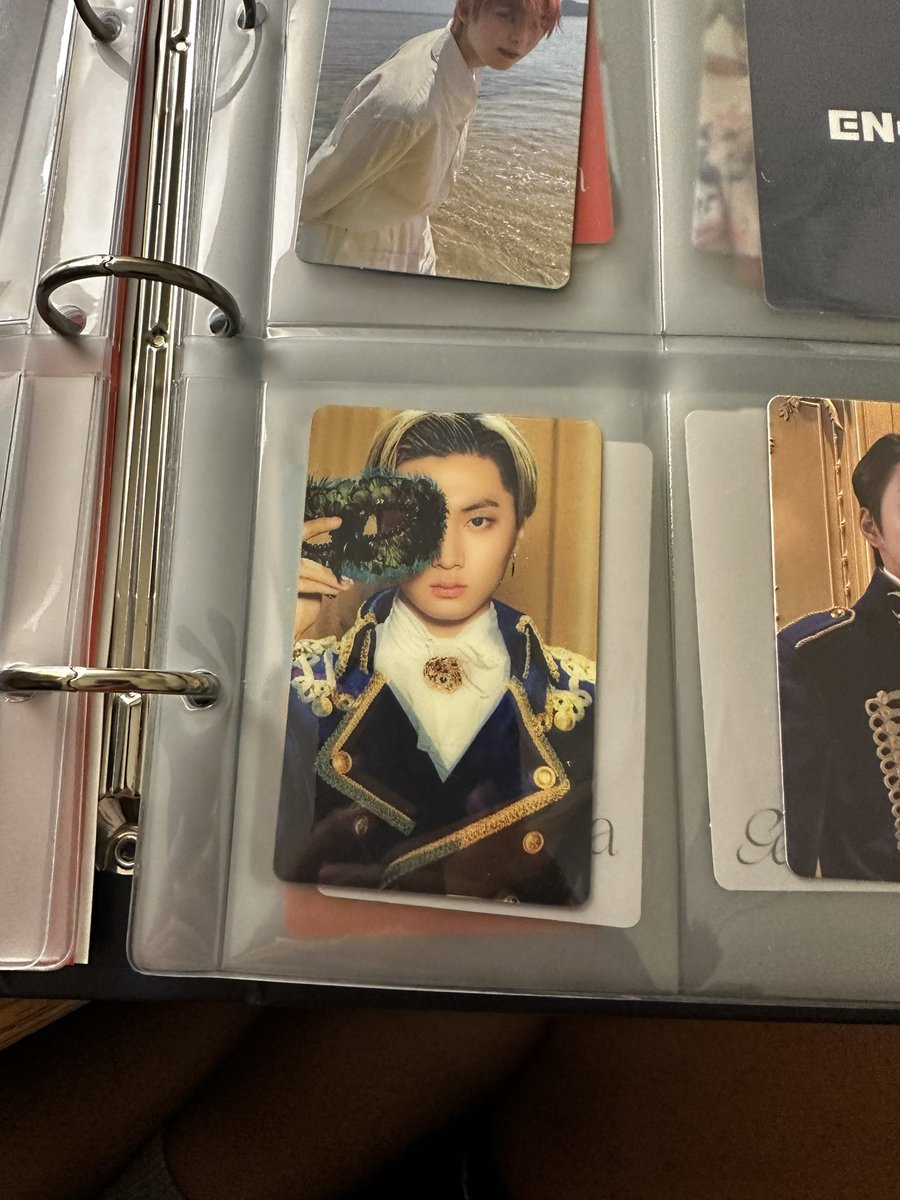 LewisTasi's tweet photo. @KATC0LLS selling this jay pc!! https://t.co/hiCUM6LJwt