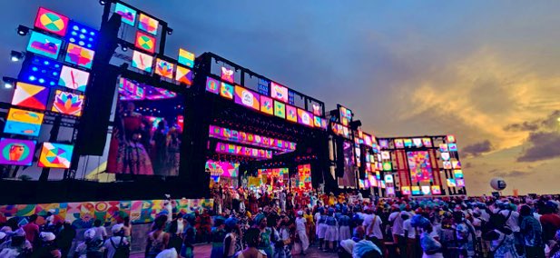 vitoramtav's tweet photo. como pode o palco do marco zero pisar tanto no do rock in rio, lolla ou qualquer festival caro desse país https://t.co/uL7oAoKwE5