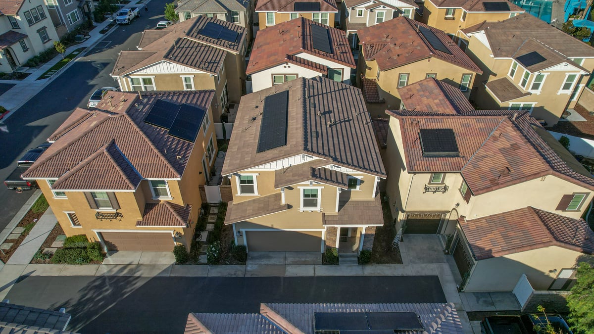 SoldbyZito's tweet image. 📢PRICE IMPROVED!📢
See this Beautifully Upgraded Community Model Home located in an ideal area of Eastvale this Saturday 12 pm to 4pm. 
🛏️ 3 beds
🛁 2.5 baths
📐 1,498 sqft

#thezitogroup #inlandempirerealestate #localrealtor #socal #openhouse #hometour #homeforsale #eastvale