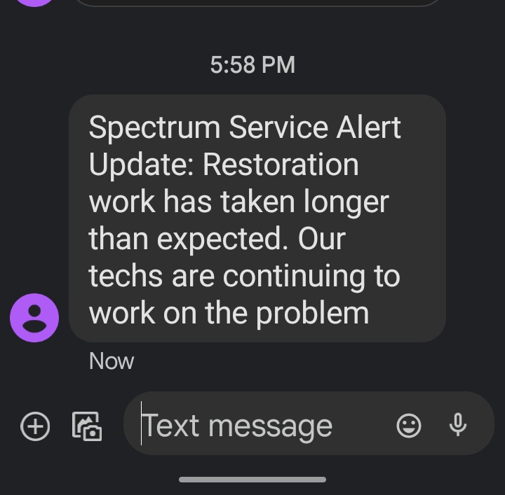 FAverages's tweet image. #spectrumoutage #spectrum
So... apparently this is also happening or was happening in areas in Texas now it's happening here in parts of Queens, New York. With no one saying anything just machine recordings until you get a hold of sum1 finally but more of the same no real info.