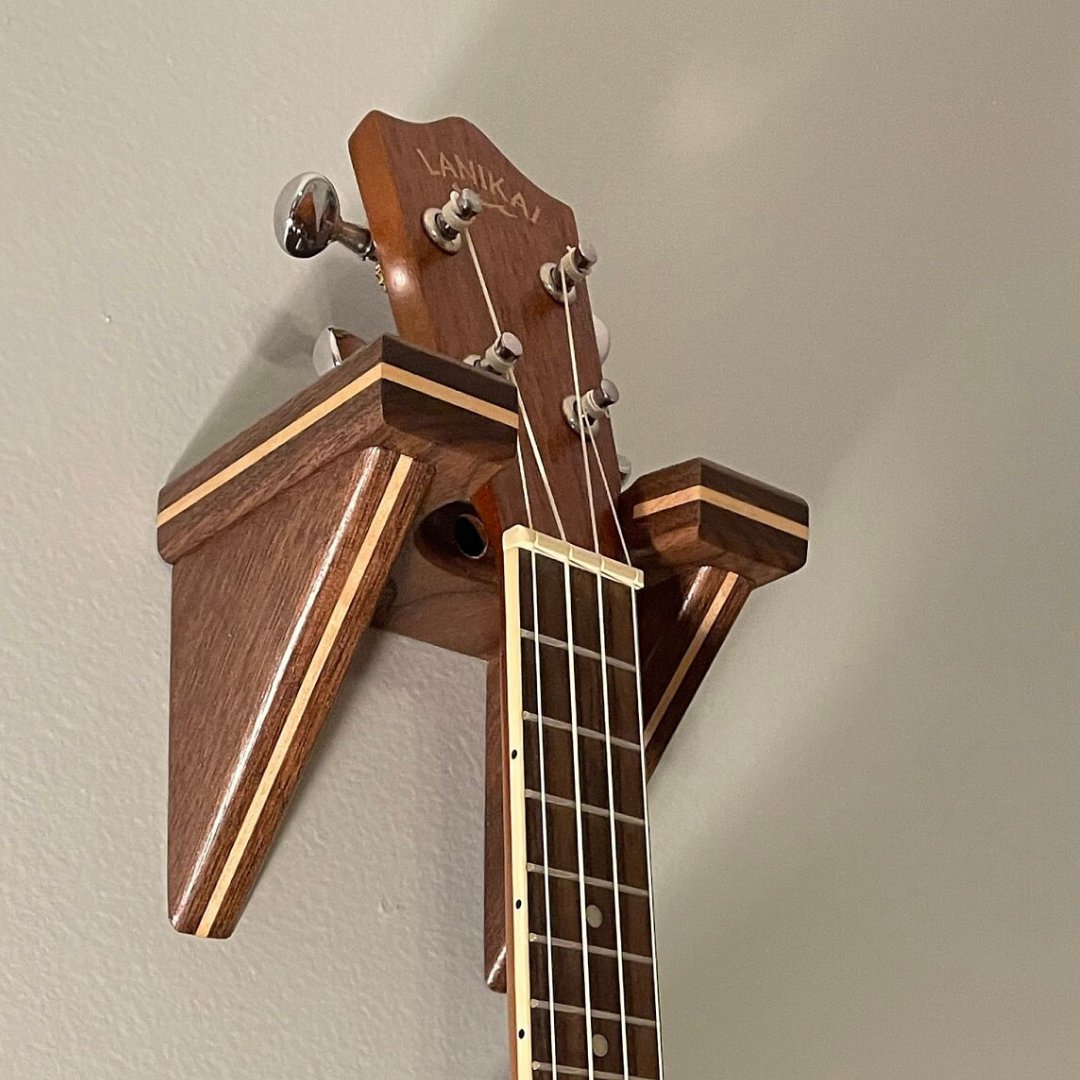 ChriSkrobarczyk's tweet photo. "Gorgeous and well-made. Perfect for my little pineapple uke."
#CSCarpentry #acoustic #singing #coversong #ukeiamyourfather #etsysellersofinstagram #etsylove #ukuleletutorial #ukulelegirl #madeintexas #electricukulele #corpuschristi #acousticguitar#songwriter #pineappleukulele https://t.co/TPqG7owixh