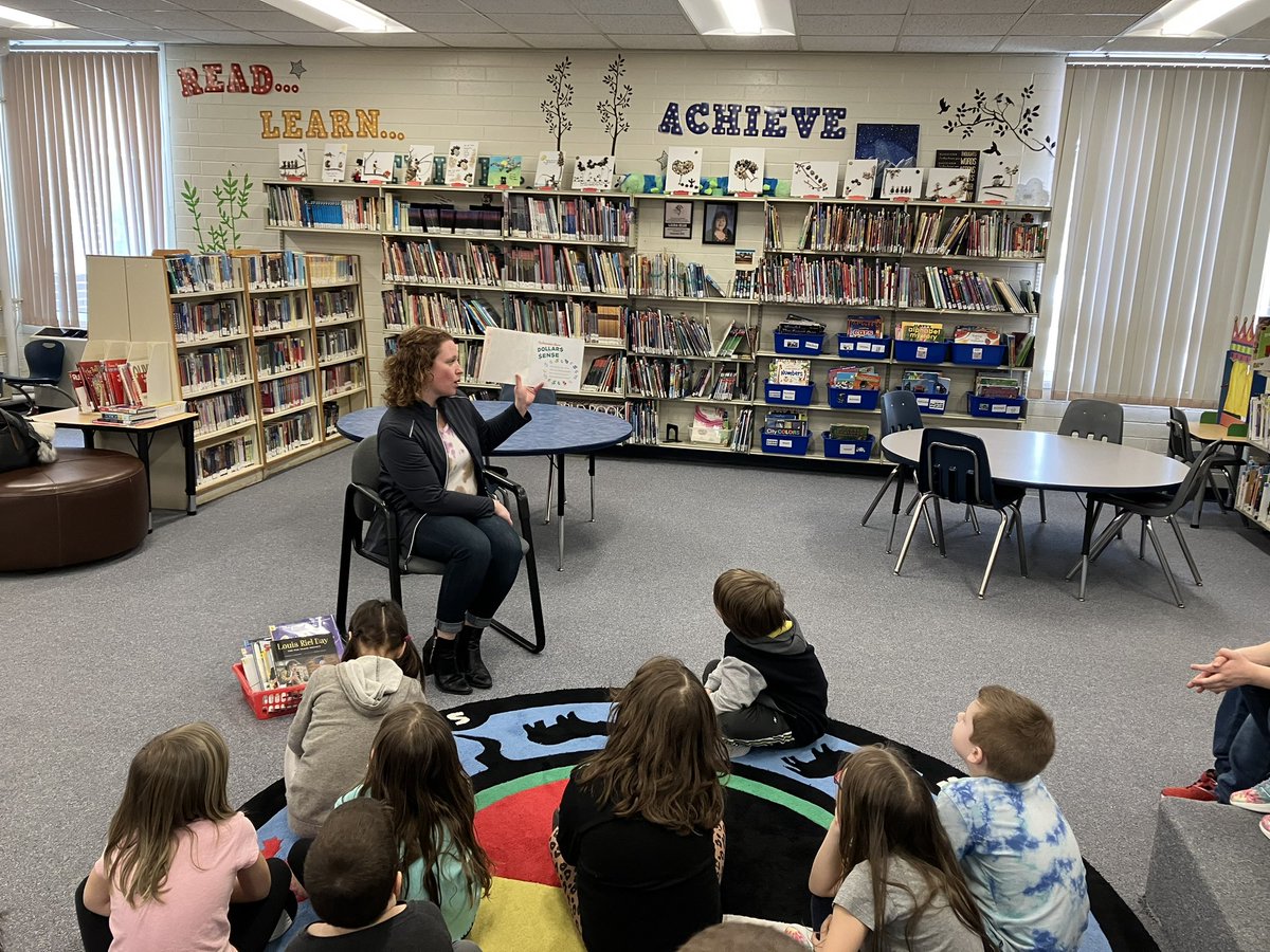 Ruth Hooker School tweet media