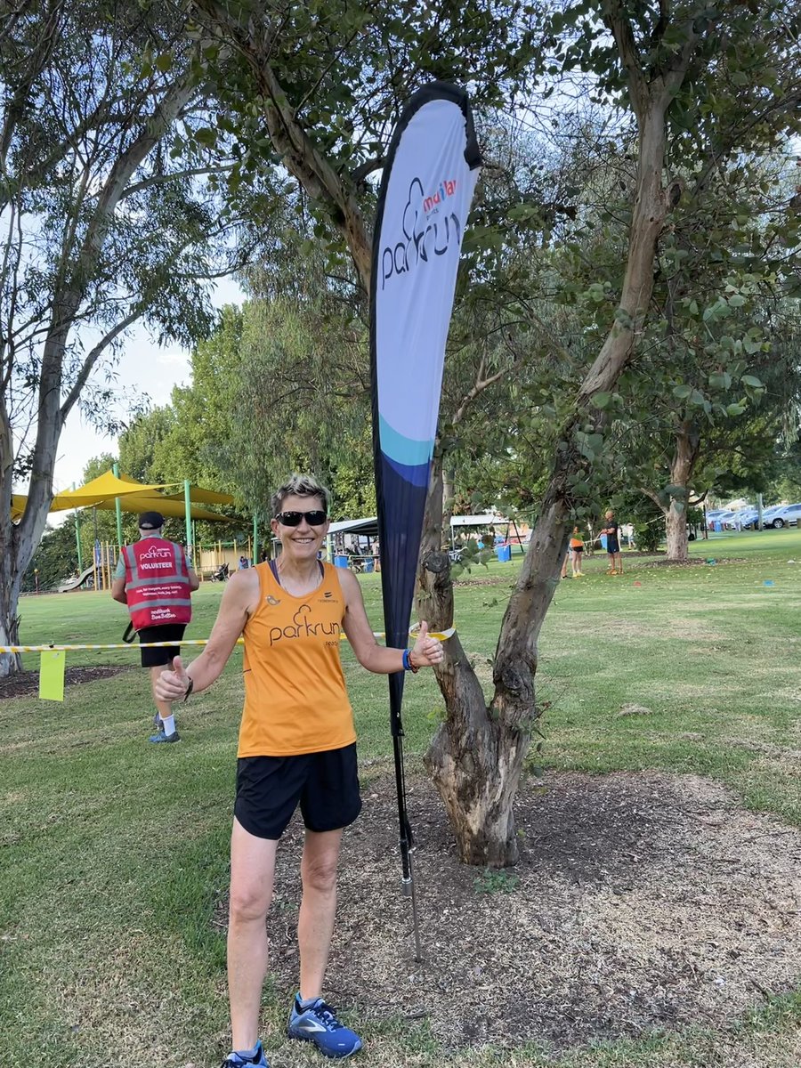 jumpylegs's tweet photo. Great to squeeze in #bathurstparkrun before the action gets underway @WABathurst23 . Me and 500+ others. Fantastic team of volunteers coped brilliantly with all the extras. Lovely course & “conversation” statue is so parkrun! #loveparkrun https://t.co/yhFkaScmPe