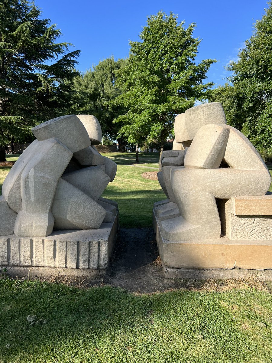 jumpylegs's tweet photo. Great to squeeze in #bathurstparkrun before the action gets underway @WABathurst23 . Me and 500+ others. Fantastic team of volunteers coped brilliantly with all the extras. Lovely course & “conversation” statue is so parkrun! #loveparkrun https://t.co/yhFkaScmPe