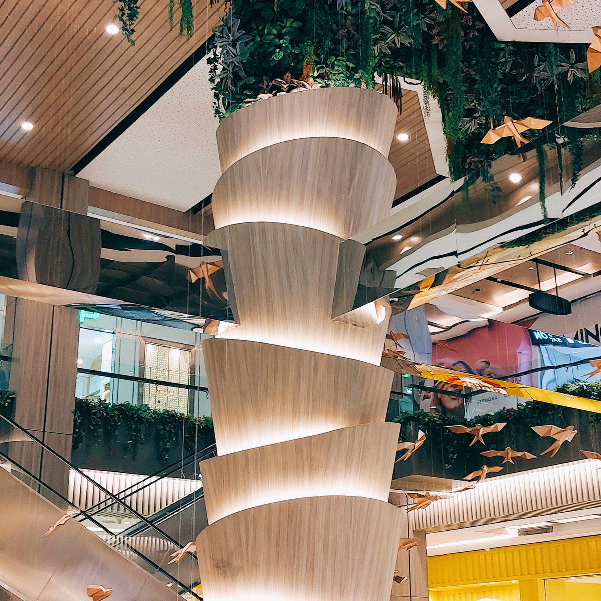 everyshineever's tweet image. Muter muter Pakuwon Mall, ternyata bagus Juga
#samsunga52s