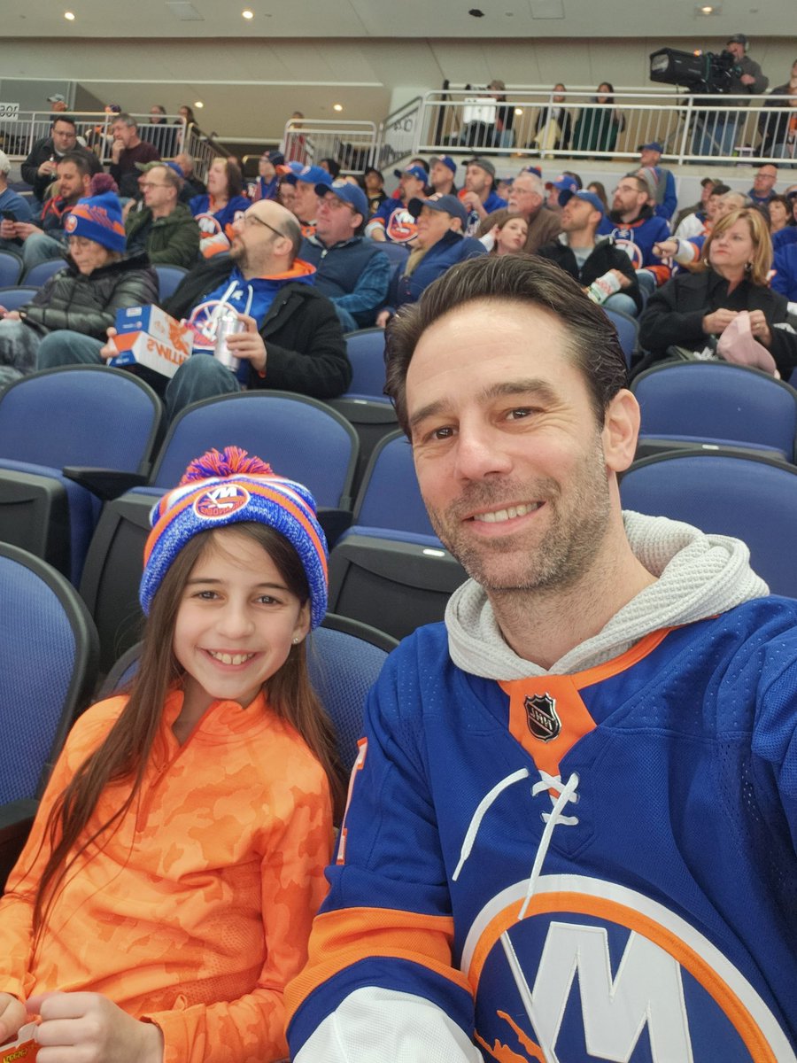 jbe21's tweet photo. Let's go #isles    
@NYIslanders https://t.co/prdKVhXPeE
