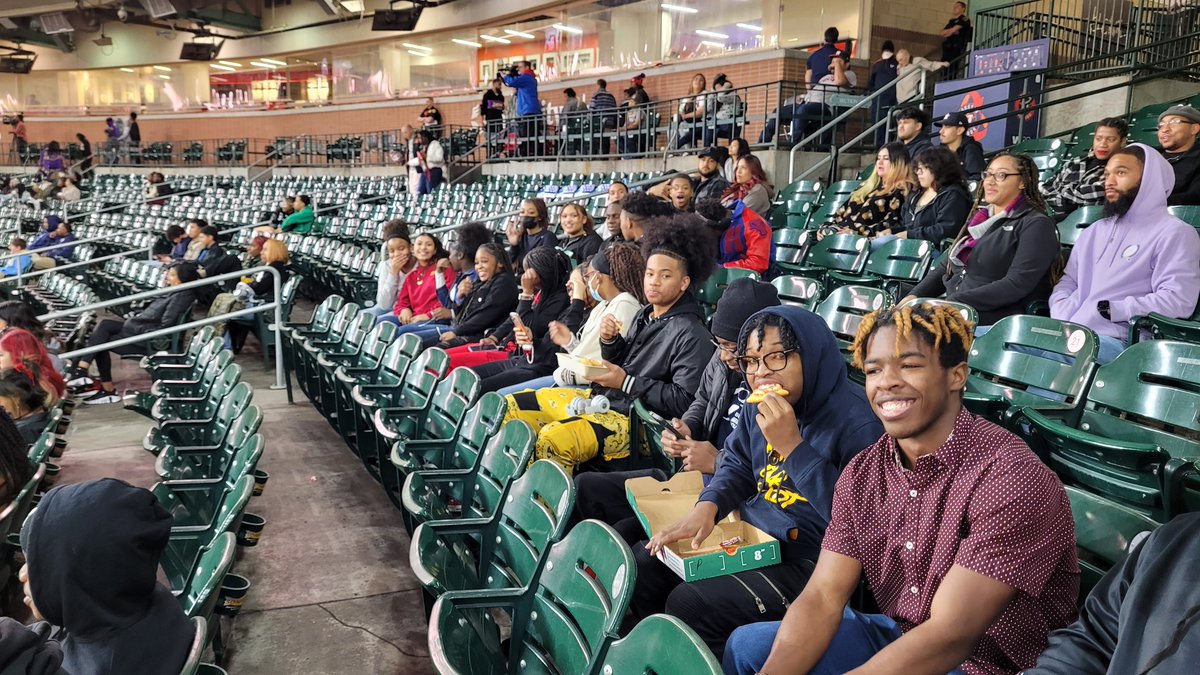 Charissa E. Harrison tweet media