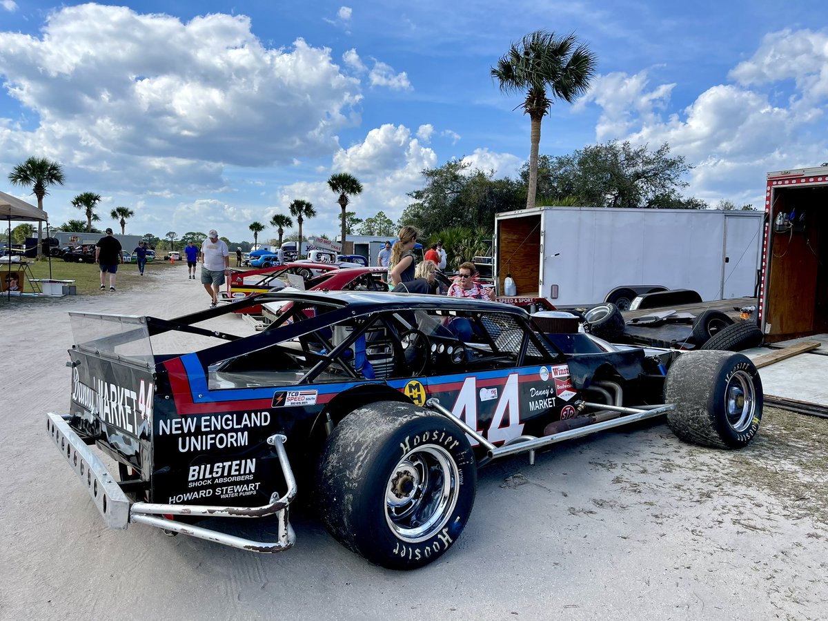 bobdillner's tweet image. Love seeing the vintage Modifieds of Reggie Ruggiero (44), Bugsy Stevens (2x) &amp;amp; Richie Evans (61) at @newsmyrnaspdwy. 

#ShortTrackLife | Richie Evans Memorial