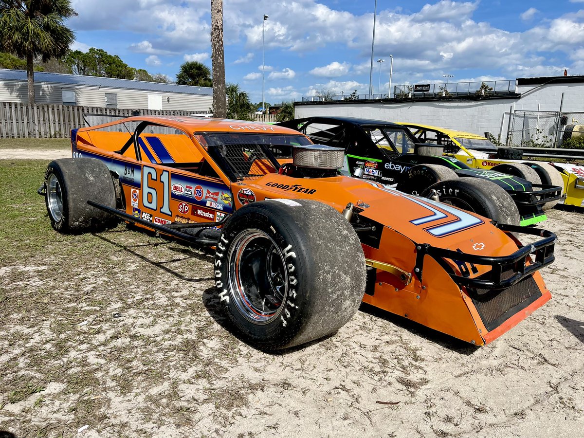 bobdillner's tweet image. Love seeing the vintage Modifieds of Reggie Ruggiero (44), Bugsy Stevens (2x) &amp;amp; Richie Evans (61) at @newsmyrnaspdwy. 

#ShortTrackLife | Richie Evans Memorial