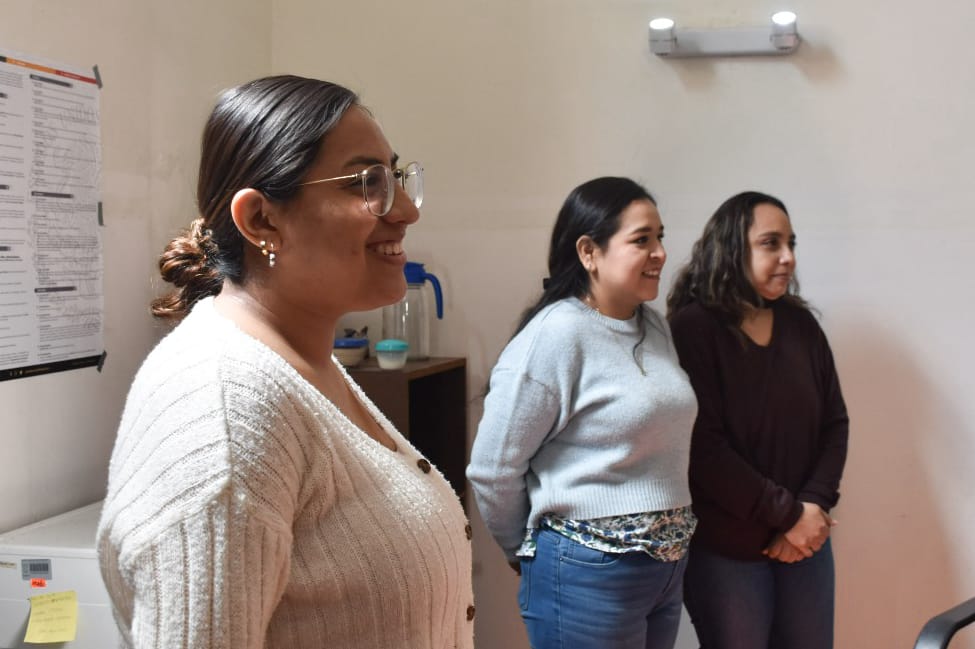 SCultura_Mich's tweet photo. El @Centro Cultural Clavijero recibió la visita de la titular de la #Secum, Tamara Sosa Alanís, para dar continuidad al trabajo con el personal, en favor de la cultura michoacana.
#ViveLaCulturaEnMichoacán https://t.co/Z3S8nFQa6W