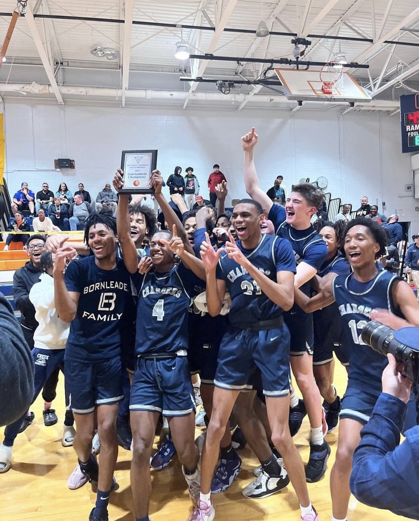 tc_boys_bball's tweet image. Tri-County Conference Champs 
#chipchasing #itsjustus 🏆 … ⚡️🏀@TCreekSports @TimberCreekHS @CreekFreaksTC