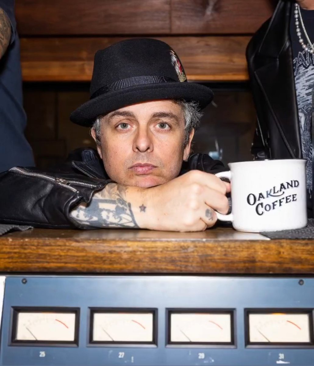 Green Day Brasil on Twitter "Foto inédita de um tal de Billie Joe que(00)