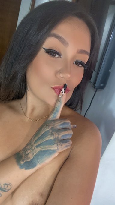 Es fin de semana ... Hacemos travesuras ? https://t.co/buucNS5JWQ