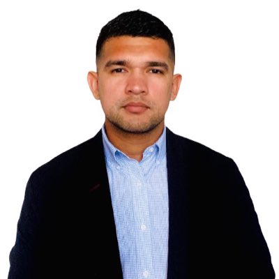 fdo_realtor's tweet photo. #NuevaFotoDePerfil https://t.co/qs4Drj4bL8