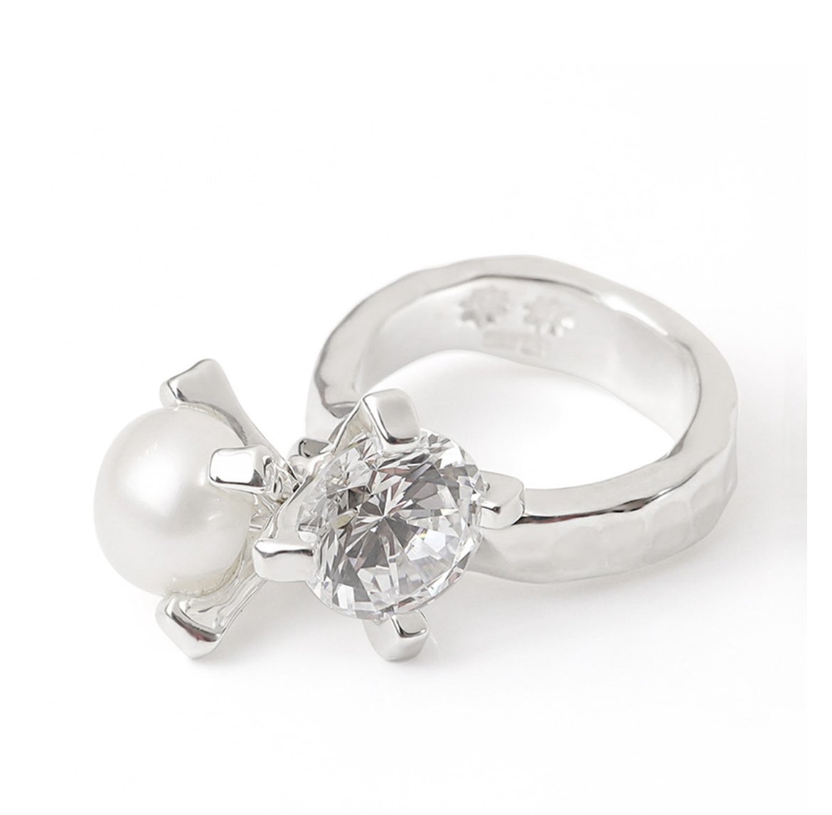 「ごんぶと指コンプレックスで指輪苦手だけど今欲しいなって指輪があって…でもデザイン」|田中スーザン美ふゆのイラスト