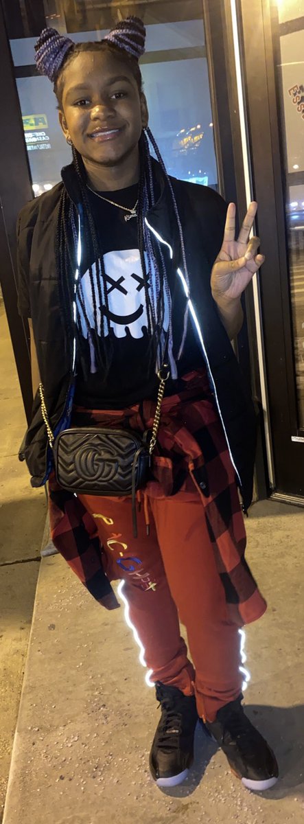 Cristal_Bliss's tweet image. My daughter first dance ready she wants to be able to do her dance moves hip hop dance 🪩 vday dance at school let’s get it ! #vdaydance #hiphopdance #pacghost #clothingkline #businessowner #BlackHistoryMonth #blackbusines