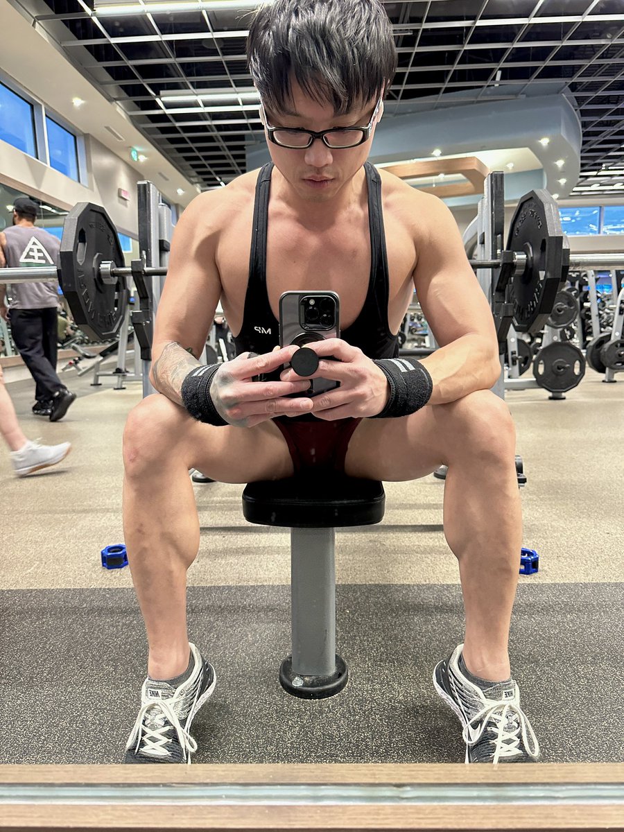 iWillLiftovers's tweet photo. Let the DARKNESS flow throughโฆ
But also, like, HELLO!?
The pump is NASTY today like idk wtf was going on but Iโm taking it ๐๐๐
#FitnessGamer #iWillLift #Liftovers #OneMorePlate #FitnessFriday #MyProtein @Myprotein @MyproteinUS https://t.co/0D3Tdr120w