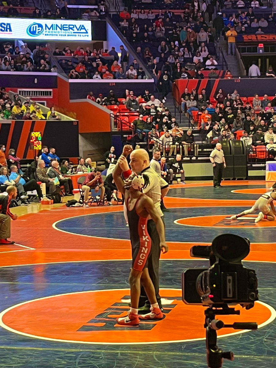 Homewood-Flossmoor Wrestling tweet media