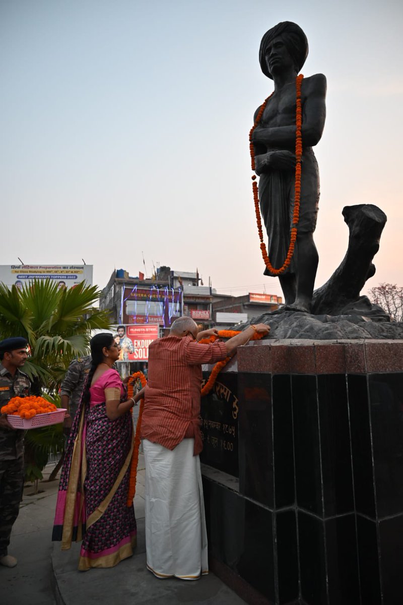 CPR_VP's tweet photo. Paid my heartfelt homage to Bhagwan Birsa Munda at the great land of Jharkhand. https://t.co/NIaXyFvcAb