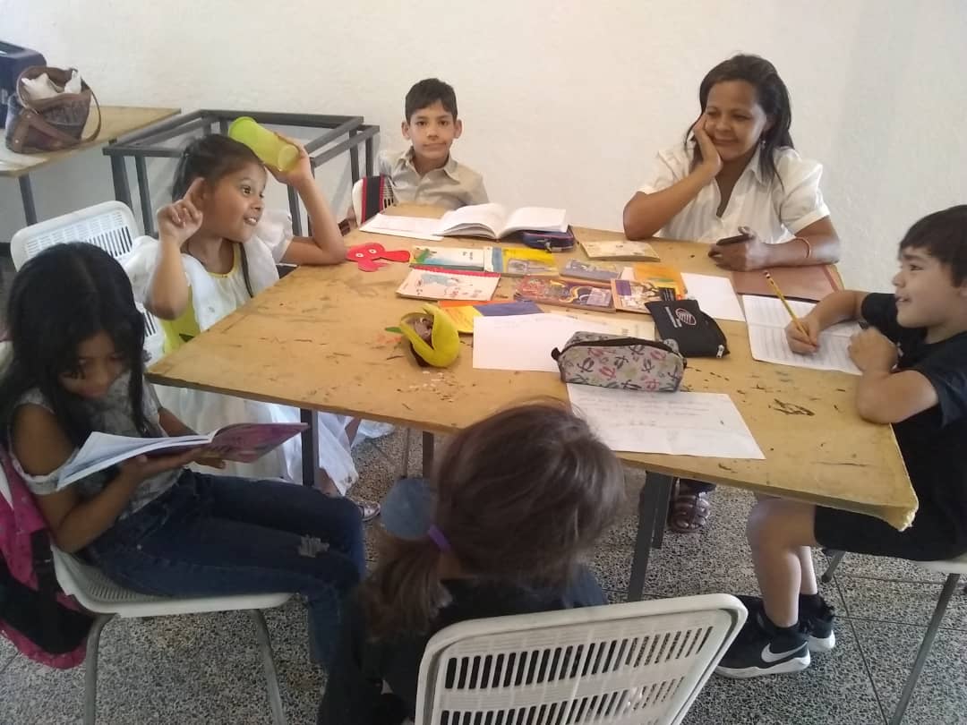 Viernes #17feb 

Taller de Lectura y Escritura para Niños 

Sala Ana Enriqueta Terán del Museo de Arte Valencia (MUVA)

Ven al MUVA un espacio abierto a las mejores iniciativas...

<a href="/minculturave/">Ministerio del Poder Popular para la Cultura</a> <a href="/fundacionmuseos/">Fundación Museos Nacionales FMN</a> <a href="/MinCulturaCbobo/">MinCulturaCarabobo</a>