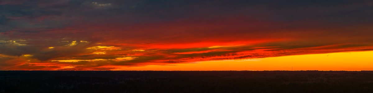 @MargaretOrr Surprisingly colorful and dramatic sunset tonight as the cold north wind blew - 2.17.23 #dronephotography #hdr #southmississippi #DroneHour #ThePhotoHour #StormHour