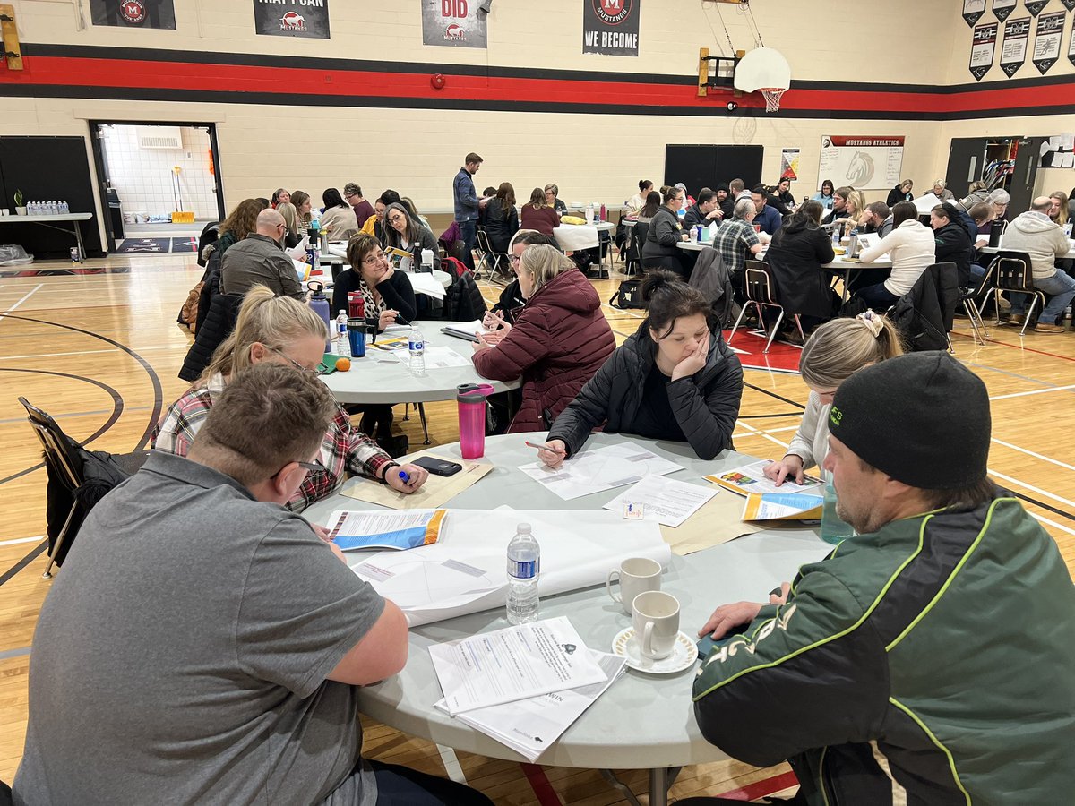 Pine_Creek_SD's tweet photo. Very grateful for PCSD community and our fabulous facilitators! 🤗 #professionaldevelopment #collaborating #planning #mamahtàwisiwin #hardthinking #openess #authenticity #positivethinking @manitobagov @Pine_Creek_SD @meilleur_sandra
https://t.co/vFpkQhDXuu https://t.co/pMWH38fMyD
