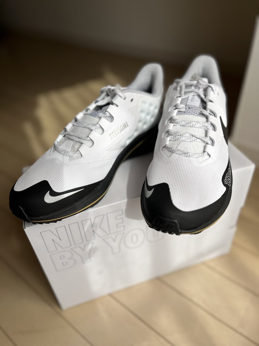 David_Rhee's tweet photo. #Nike customized shoes #NikeByYou 
#GOOD2GO #2GETSOME #GETAFTERIT from Tokyo

@jockowillink https://t.co/IS9d7pfyma