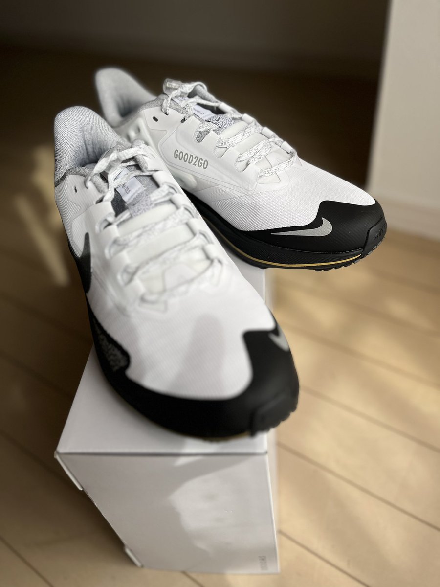 David_Rhee's tweet photo. #Nike customized shoes #NikeByYou 
#GOOD2GO #2GETSOME #GETAFTERIT from Tokyo

@jockowillink https://t.co/IS9d7pfyma