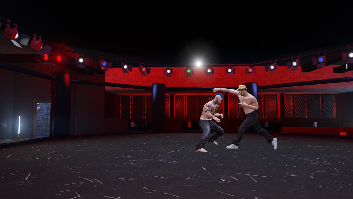 RealityEscape23's tweet photo. Had a stressful day? What better way to get out that frustration than a fight night!? Or maybe you just want to train to get better at fighting? Our fighting ring is the perfect place to train! #GTAV #GTARP #FiveM #RealityEscapeRP https://t.co/CdGXMkVq9X