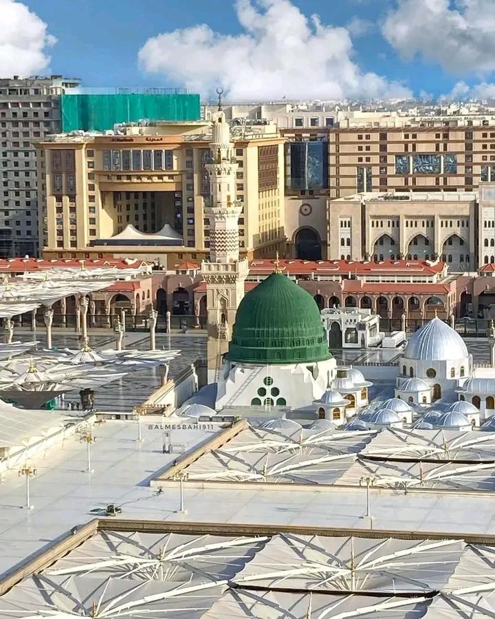 یا رسول اللہ  (صلی اللہ علیہ وسلم )  تیرے در کی فضائوں کو سلام💚