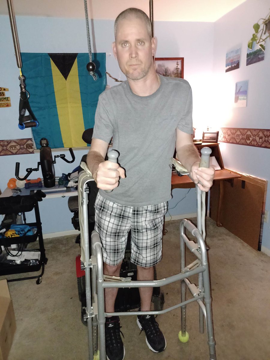 abacoian's tweet photo. A good routine of at-home therapy today that I  hope to continue in, consistency is difficult for me in this area but so important. I finished the day off with standing, 15 minutes! #sci #quadriplegic #motivation #quadianlog https://t.co/MprLEmv0wS