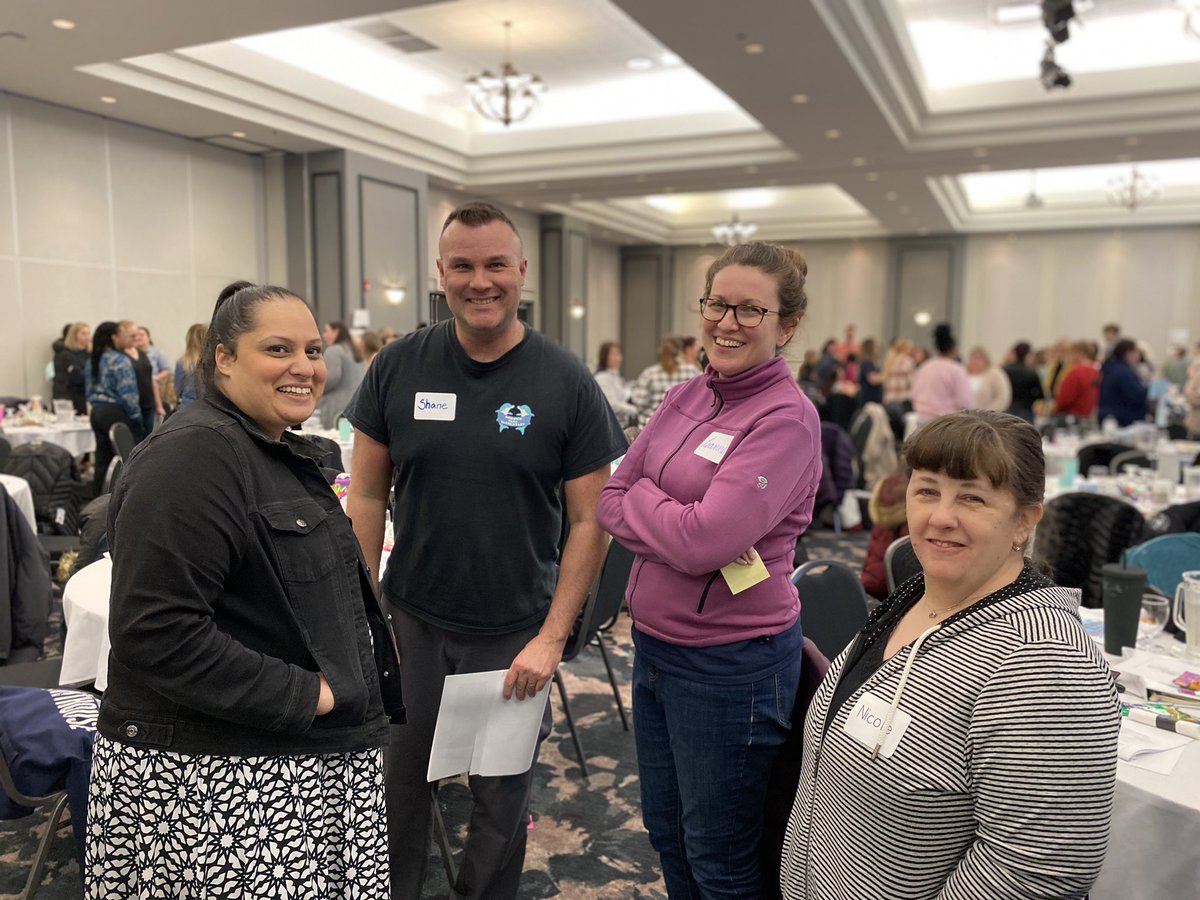 CarlaDanielsson's tweet photo. Educators and parents unite!! Building healthy brains and nervous systems through connections to children and each other💕🙌🏽🧠 350+💪🏽 @AbbotsfordSD @AbbyNews @SD34DPAC @abbyearlyyears1 #connectionovercompliance https://t.co/f35oqShTo7