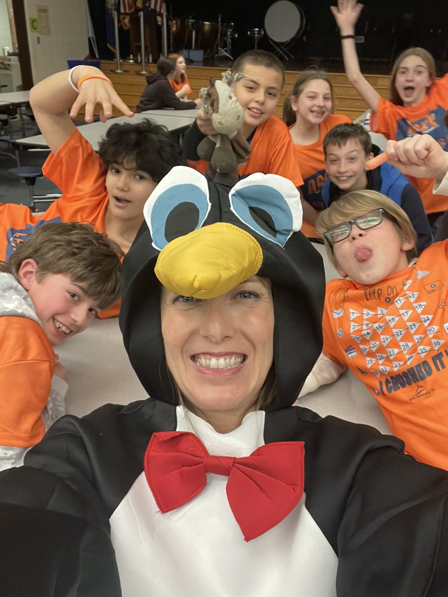 Martha End tweet media