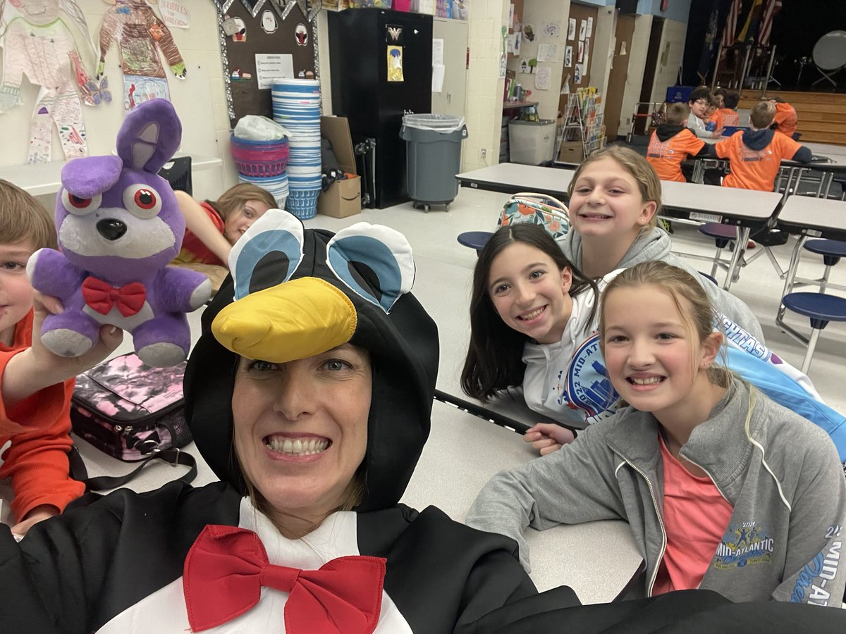 Martha End tweet media