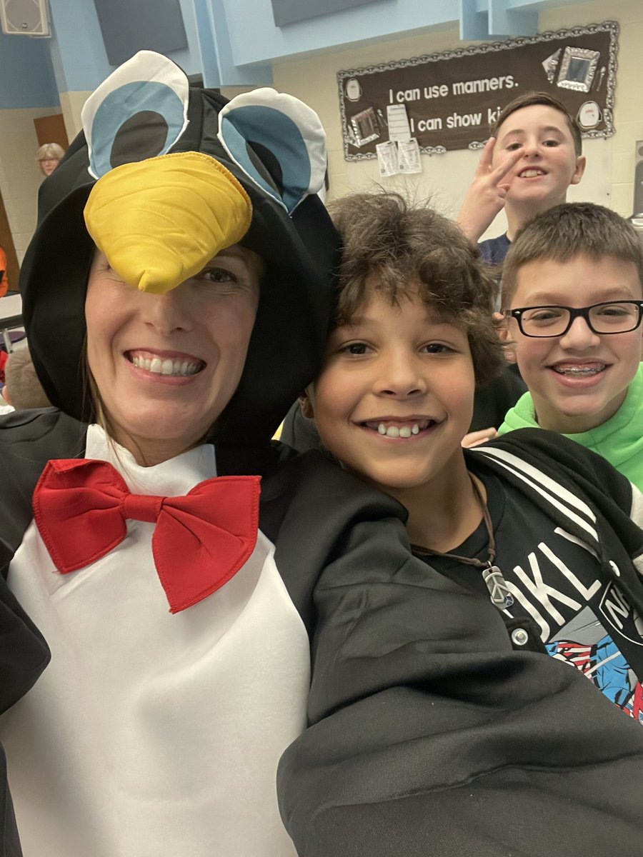 Martha End tweet media