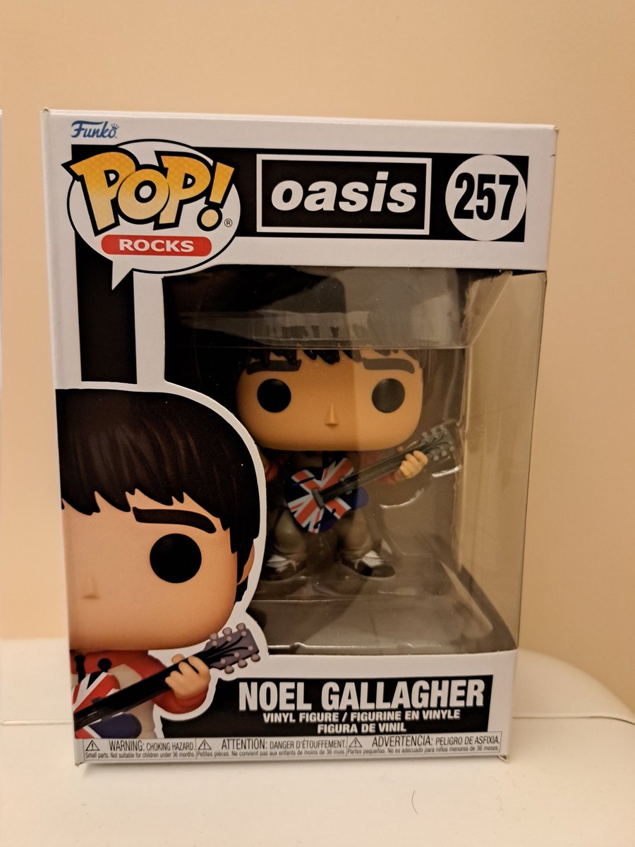 toro_contreras's tweet photo. I'm so happy today!! @NoelGallagher @oasis #Oasis #TheChief #funcko https://t.co/x9CMQiyyvj