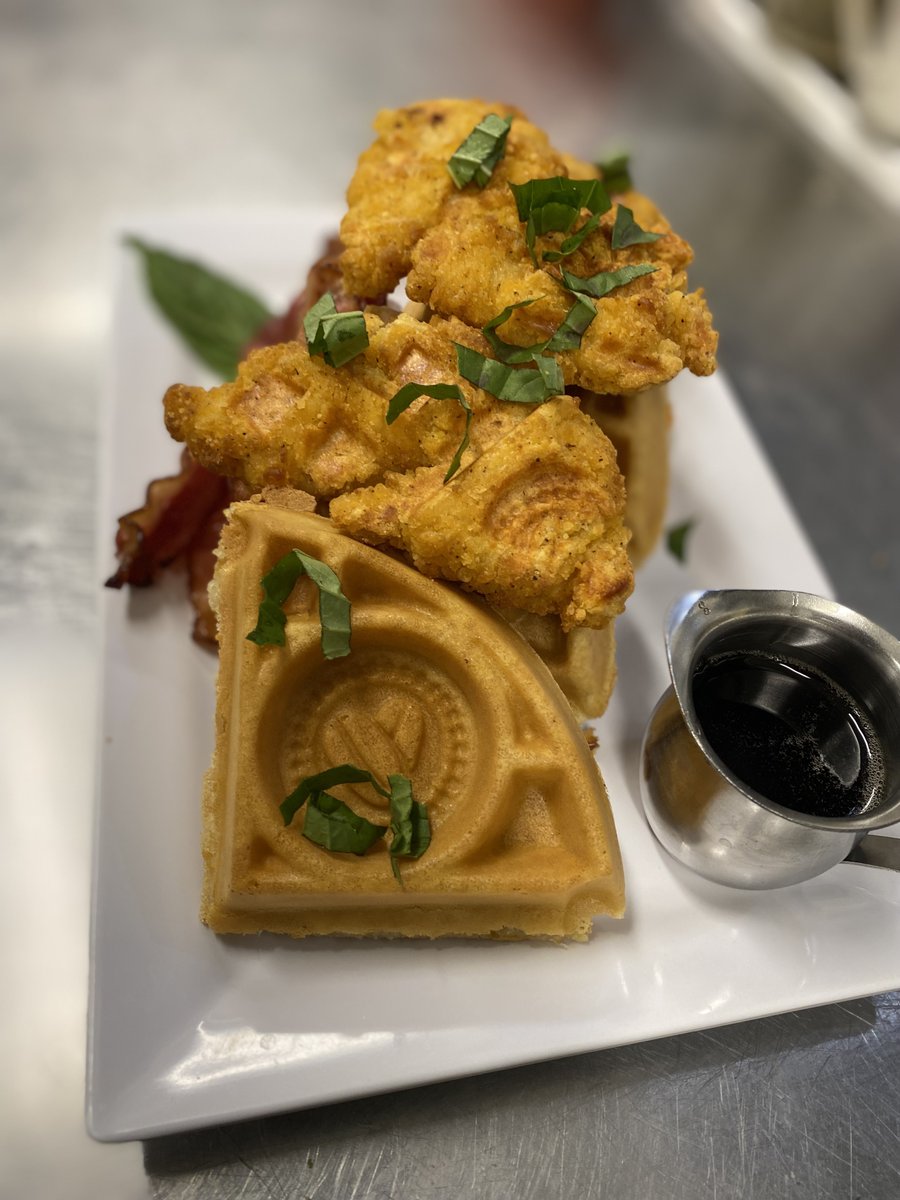 Chicken and waffles with a side of bacon? Yes please! 🙌🏻 🙌🏻
And, if you didn’t know - we serve breakfast ALL DAY 🤩

#justlovetomball #justlovecoffee #waffle #chickensndwaffles #tomballbrrakfast #cypressbreakfast