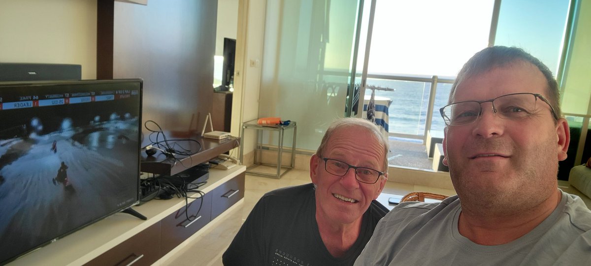 Ericasselin5's tweet photo. #polariswatchparty

live from mexico
Go Pelletier and Lebel 🏁🏁🏁 https://t.co/aN6Jo5KY56