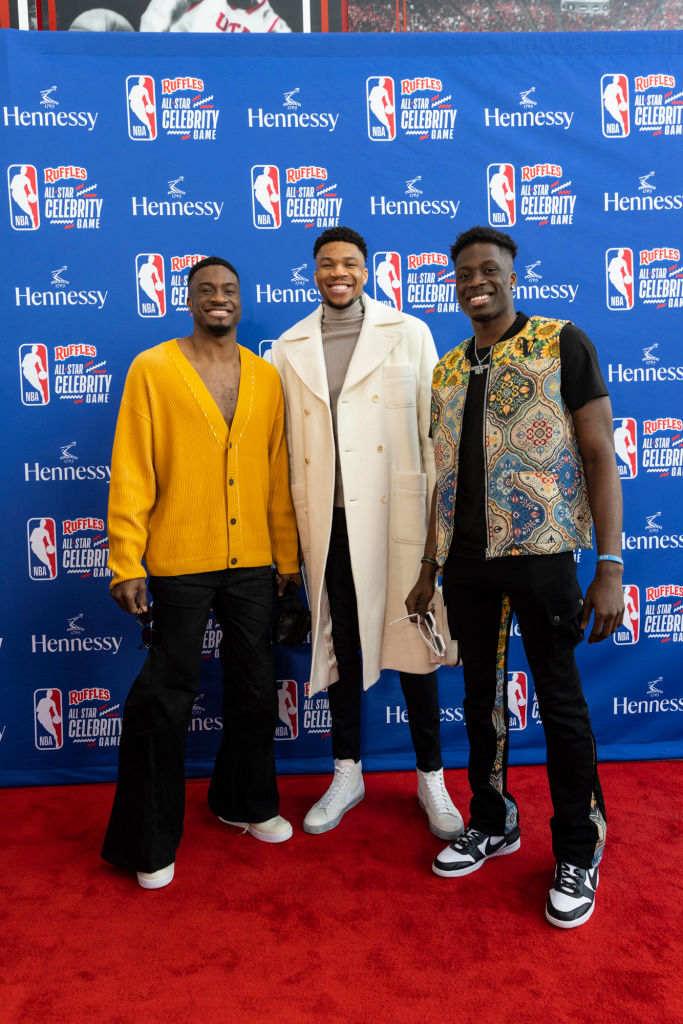 Fashion Week με τους <a href="/AntetokounbrosO/">Antetokounbros Official</a>