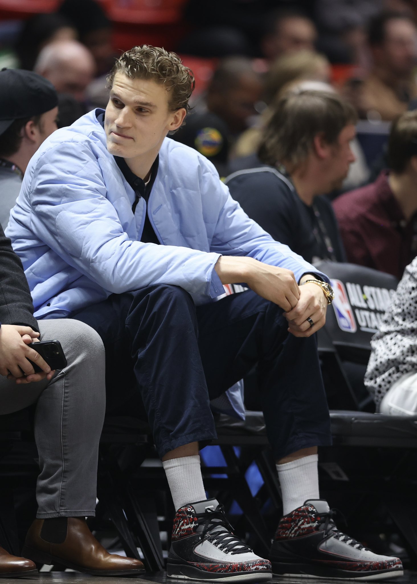 Complex Sneakers on X: Lauri Markkanen courtside for the All-Star  Celebrity Game in Eminem x Air Jordan 2s.  / X