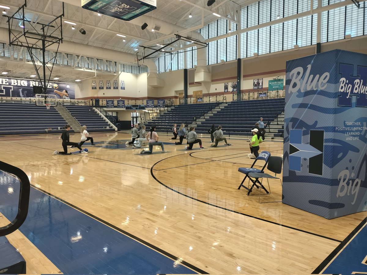 MsSorrentinoHES's tweet photo. Our staff Showcase featured multiple fitness opportunities today to support wellness thanks to Mike Imhoff   @MimiMahon21 @nooksports @HHSBigBlueAD 
#HCSDShowcase2023 https://t.co/mXiOmW6CQE