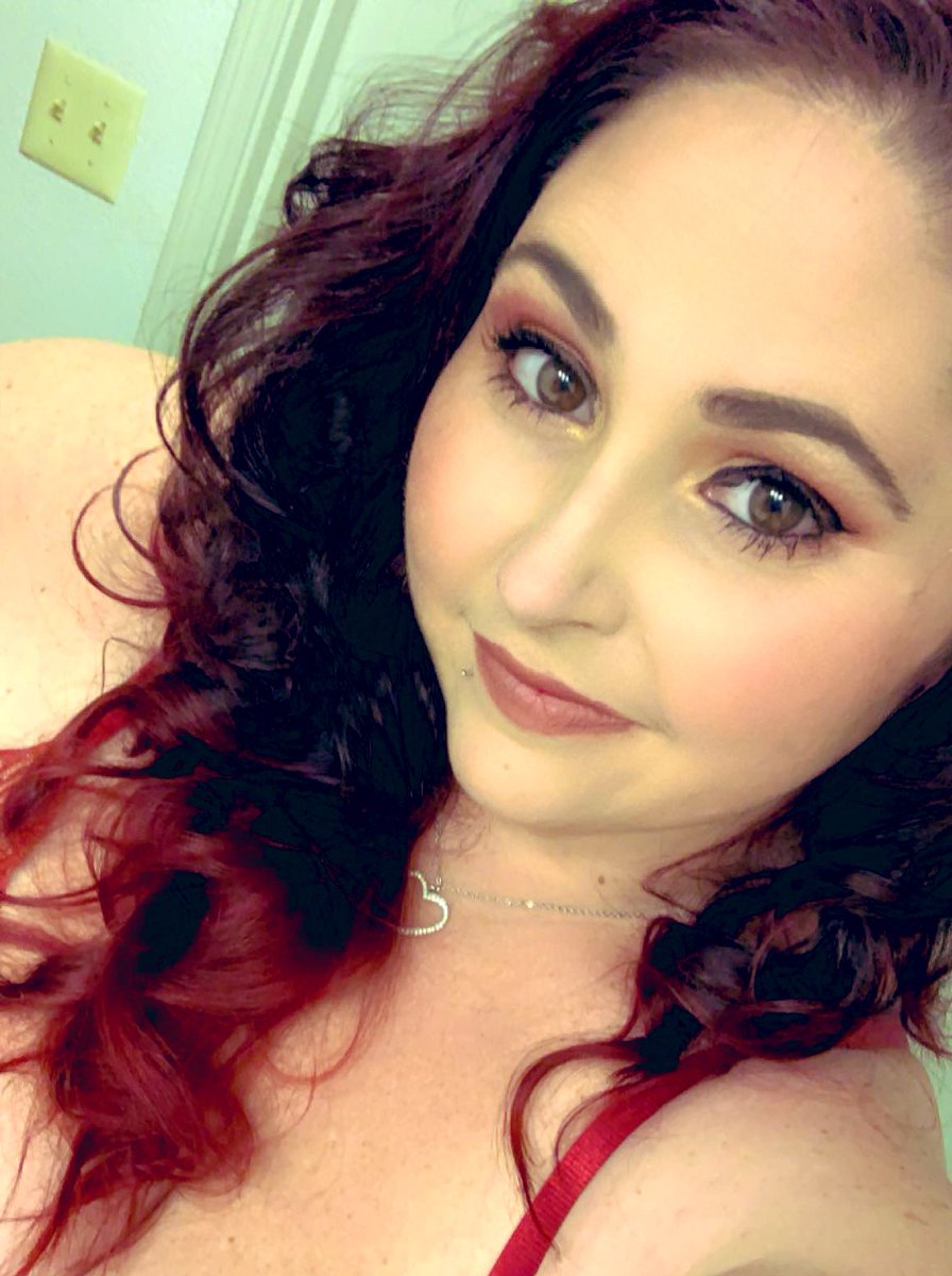 sweethoneybee61's tweet photo. I made it to top 20!!! Click the link and go vote for me!! Thank you!! 😘💋💋💋#inkedcovergirl #Inkedmagazine 

https://t.co/MuzfhxxfBI https://t.co/caKHeWQKNu