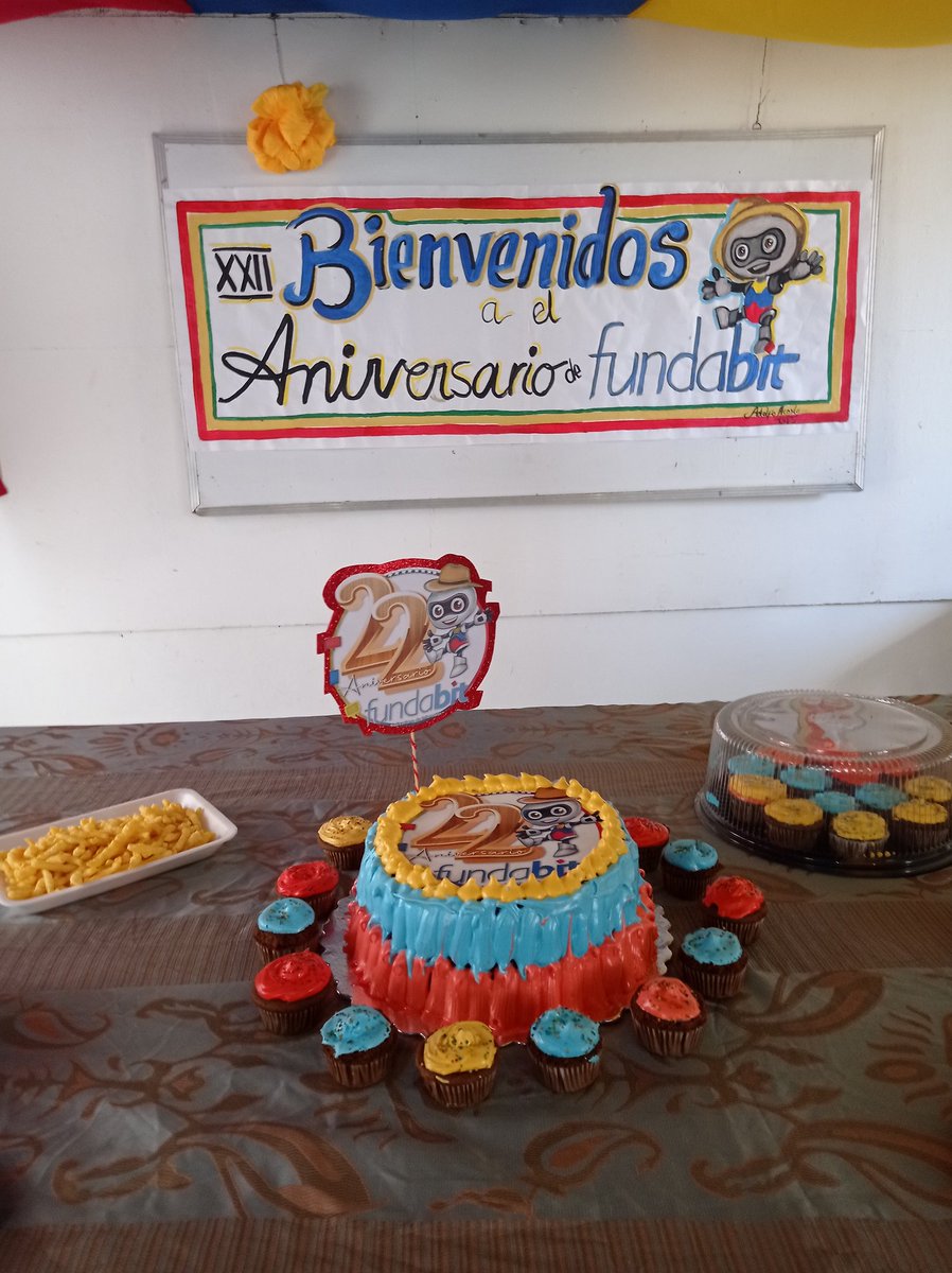 G74Garcia's tweet photo. #17Feb 22 años llevando la Tecnología a las Instituciones Educativa, gracias al Gobierno Bolivariano, a nuestra Ministra del Poder Popular para la Educación @_LaAvanzadora y a nuestra Directora de Zona Educativa  Monagas por este hermoso detalle para los Tutores CBIT https://t.co/hZEkiuUKBQ