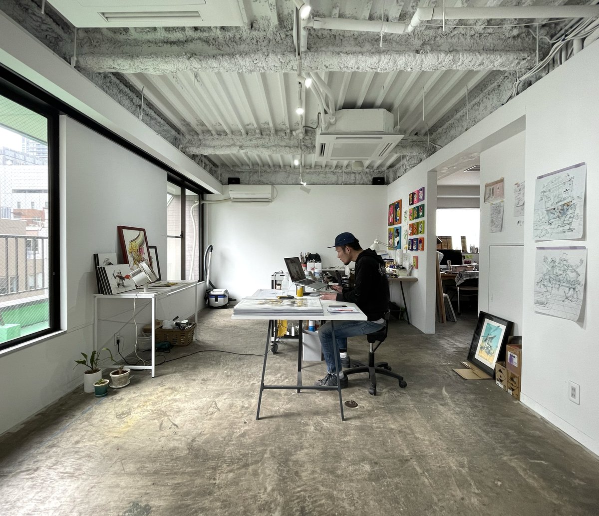 新虎エリアにあるTHA Shintora Studio / Studio Imaone 　
6年間の幕を閉じ、3月から拠点を移し新たなスタートを切ります!
自分は、2020年東京初個展や多くの作品を制作させてもらいました!!
最後にオープンスタジオを行い、皆で団欒出来ればとても幸いです*
2023.2/24,25｜14:00~20:00