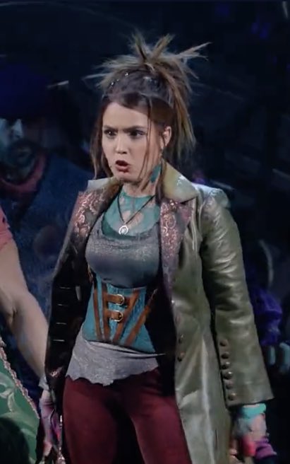 sunnydeedoherty's tweet photo. But why is Bad Cinderella styled like Paulette from LEGALLY BLONDE https://t.co/kkrjYKOHeB