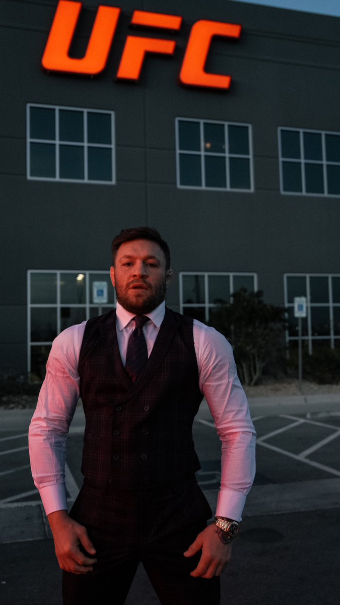 Conor McGregor tweet media